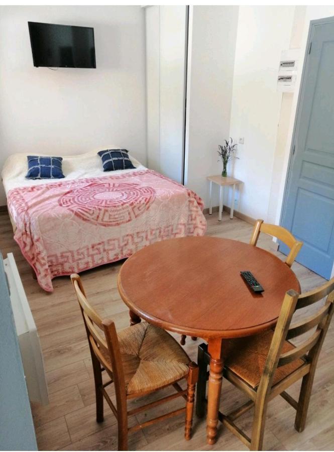 Le Studio Apartment Saint-Jean-en-Royans Exterior photo